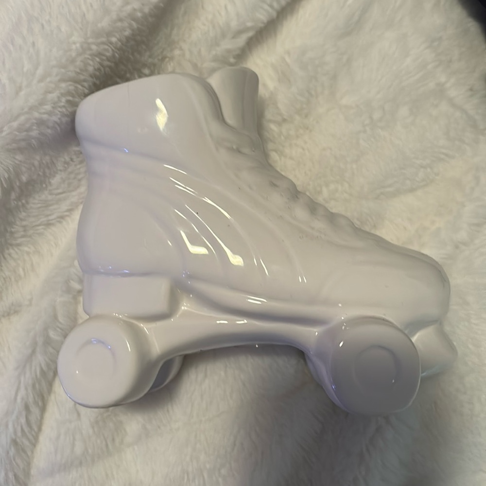 roller skate glass decoration